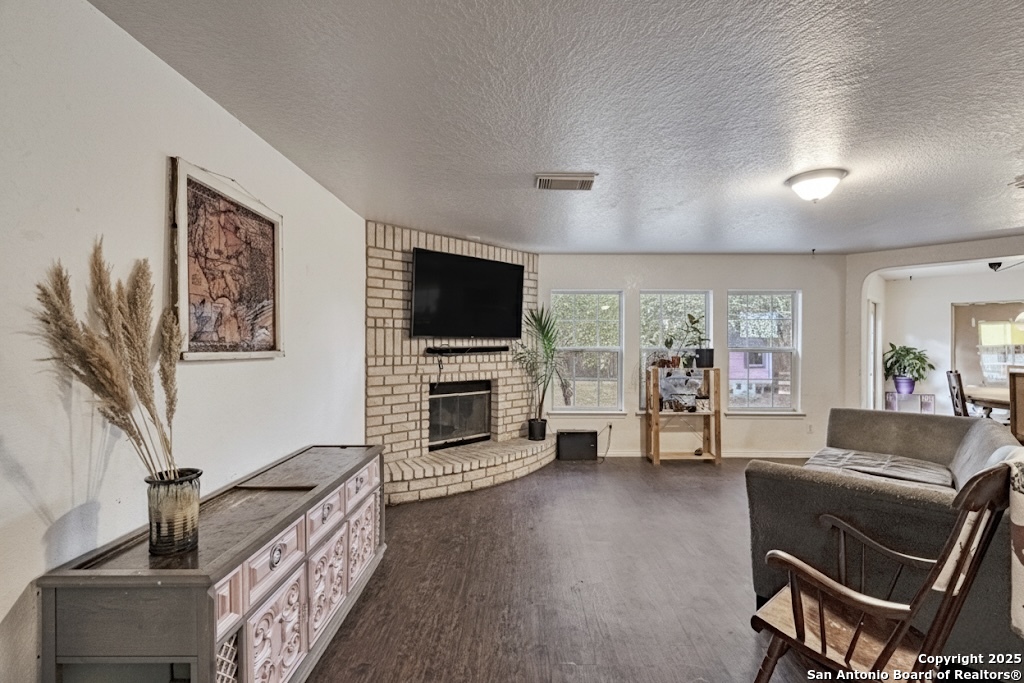 128 Springtree Grove Cibolo, TX 78108 - Photo 5 of 15