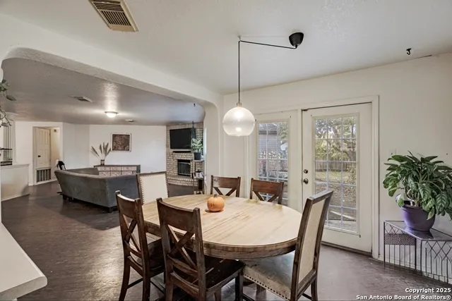 $289,800 | 128 Springtree Grove, Cibolo, TX 78108