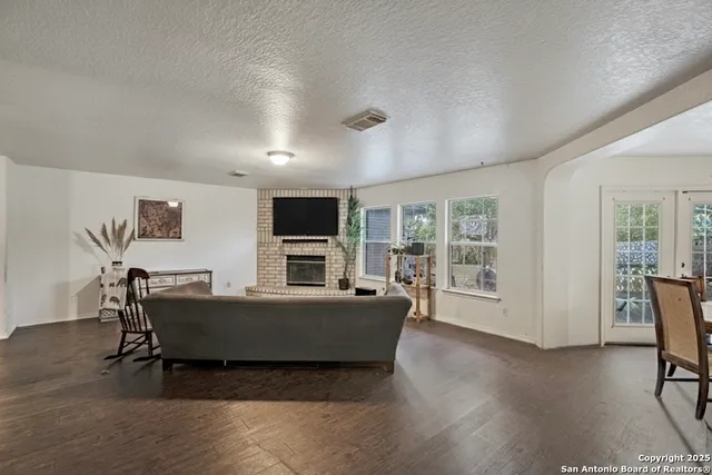 $289,800 | 128 Springtree Grove, Cibolo, TX 78108