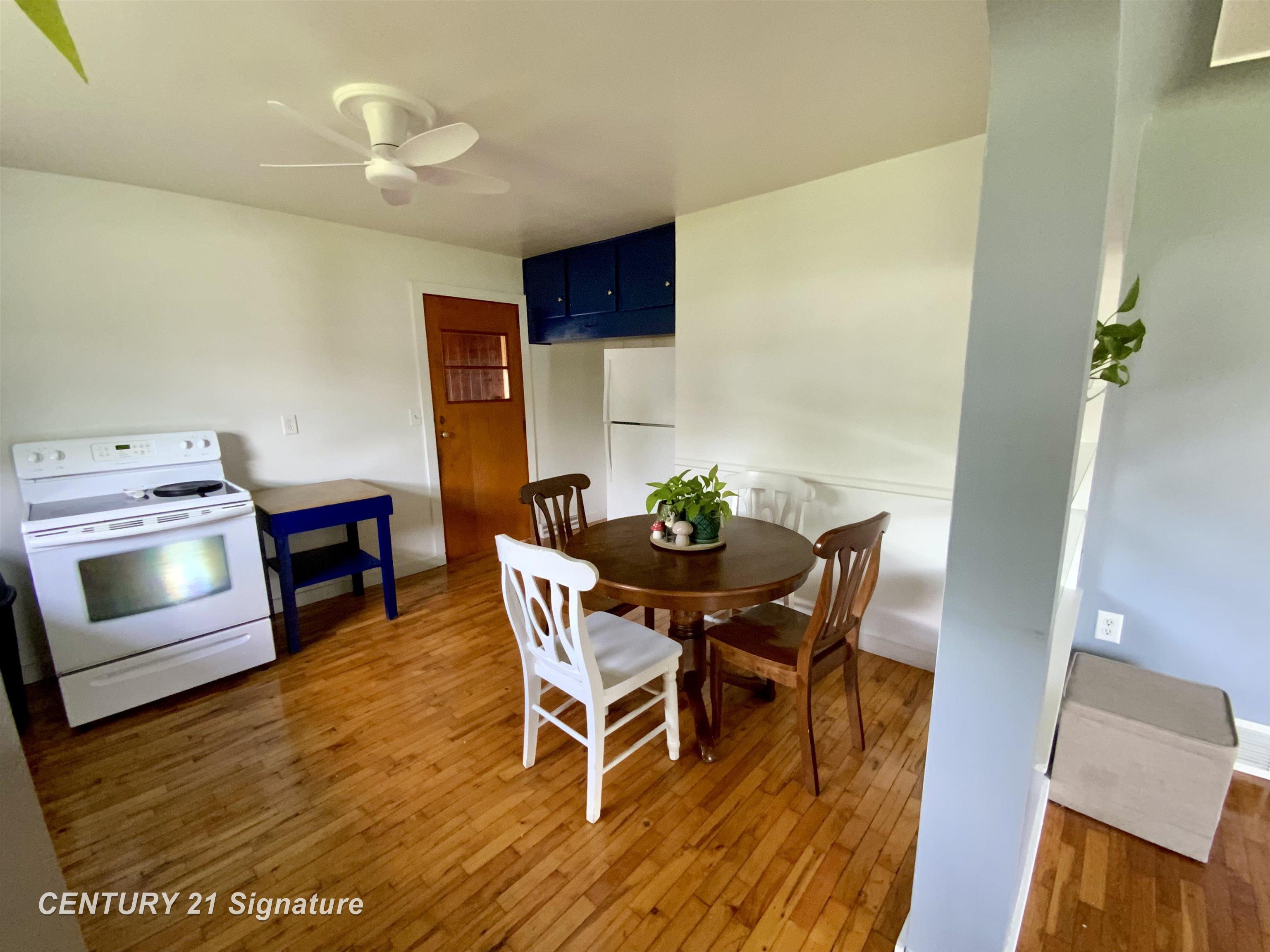 4136 Hackberry Road Bridgeport, MI 48722 - Photo 6 of 20 50211298-aa0c302a-a258-4635-833d-ee5c3f13b516.JPG