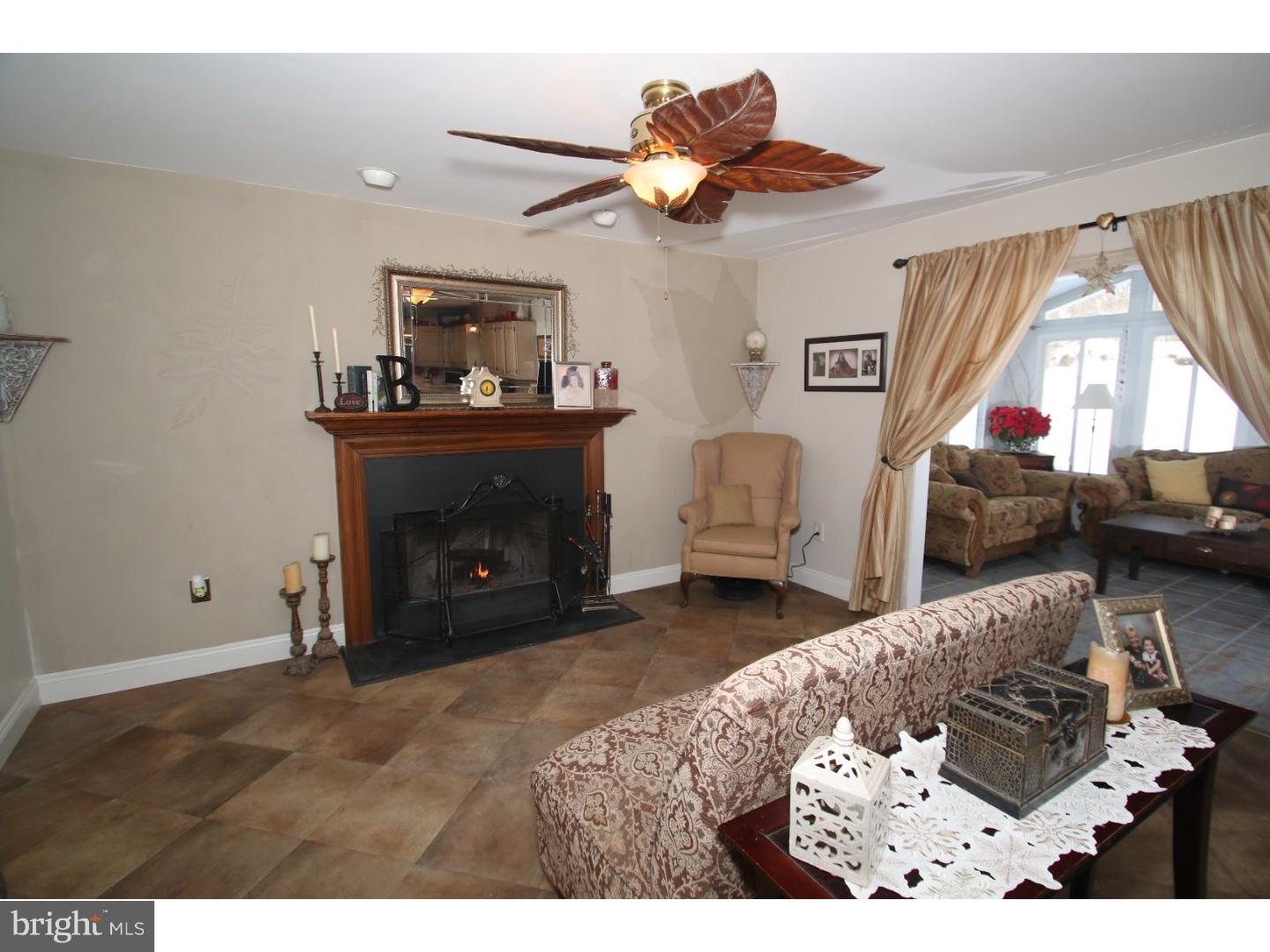 133 Rose Valley Road Pottstown, PA 19464 - Photo 3 of 23 Family Room