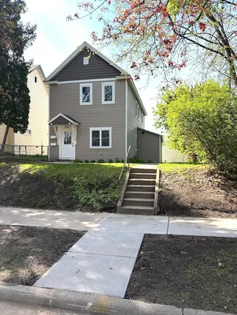 $350,000 | 892 4th Street East, St. Paul, MN 55106
