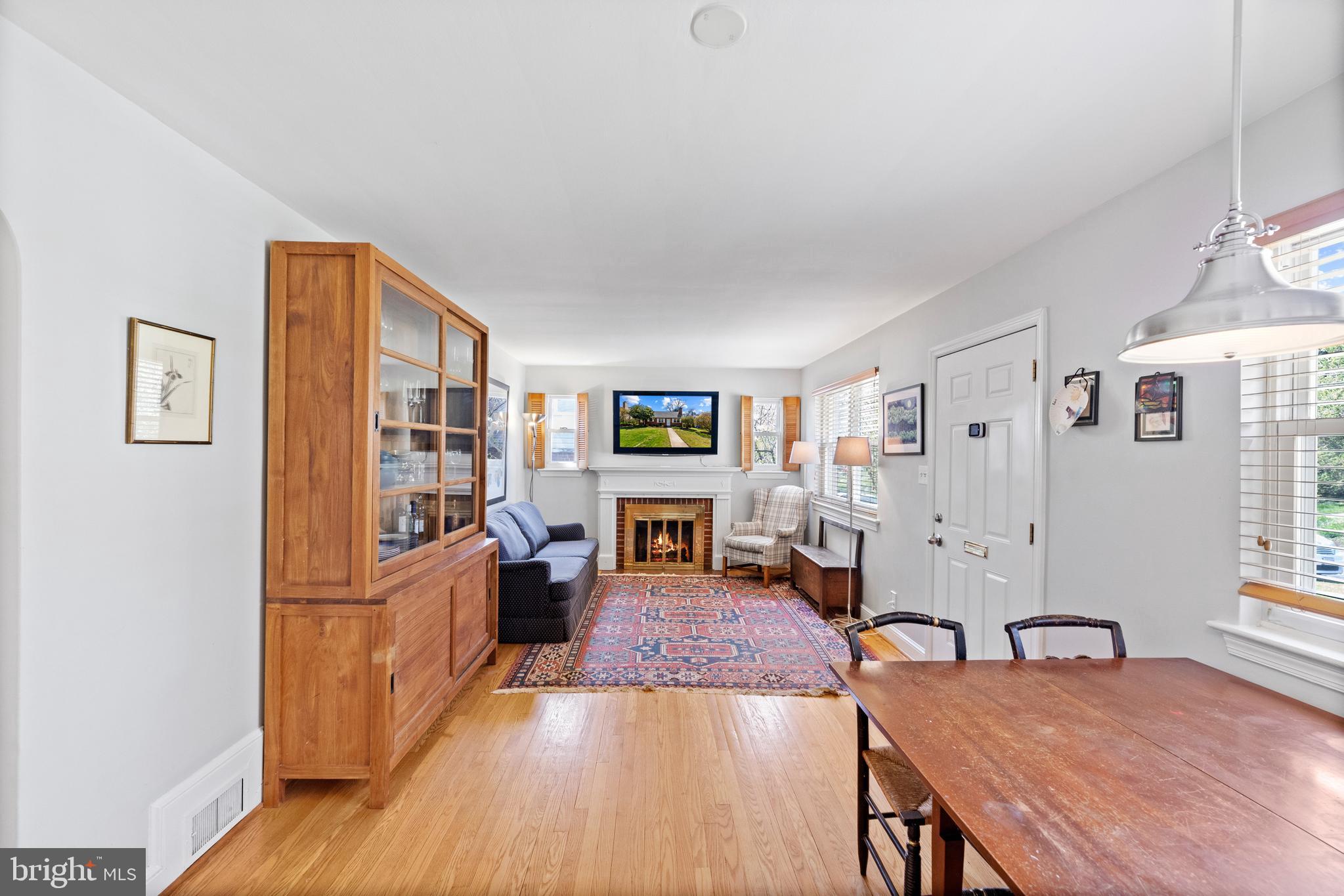 9905 Markham Street Silver Spring, MD 20901 - Photo 7 of 19