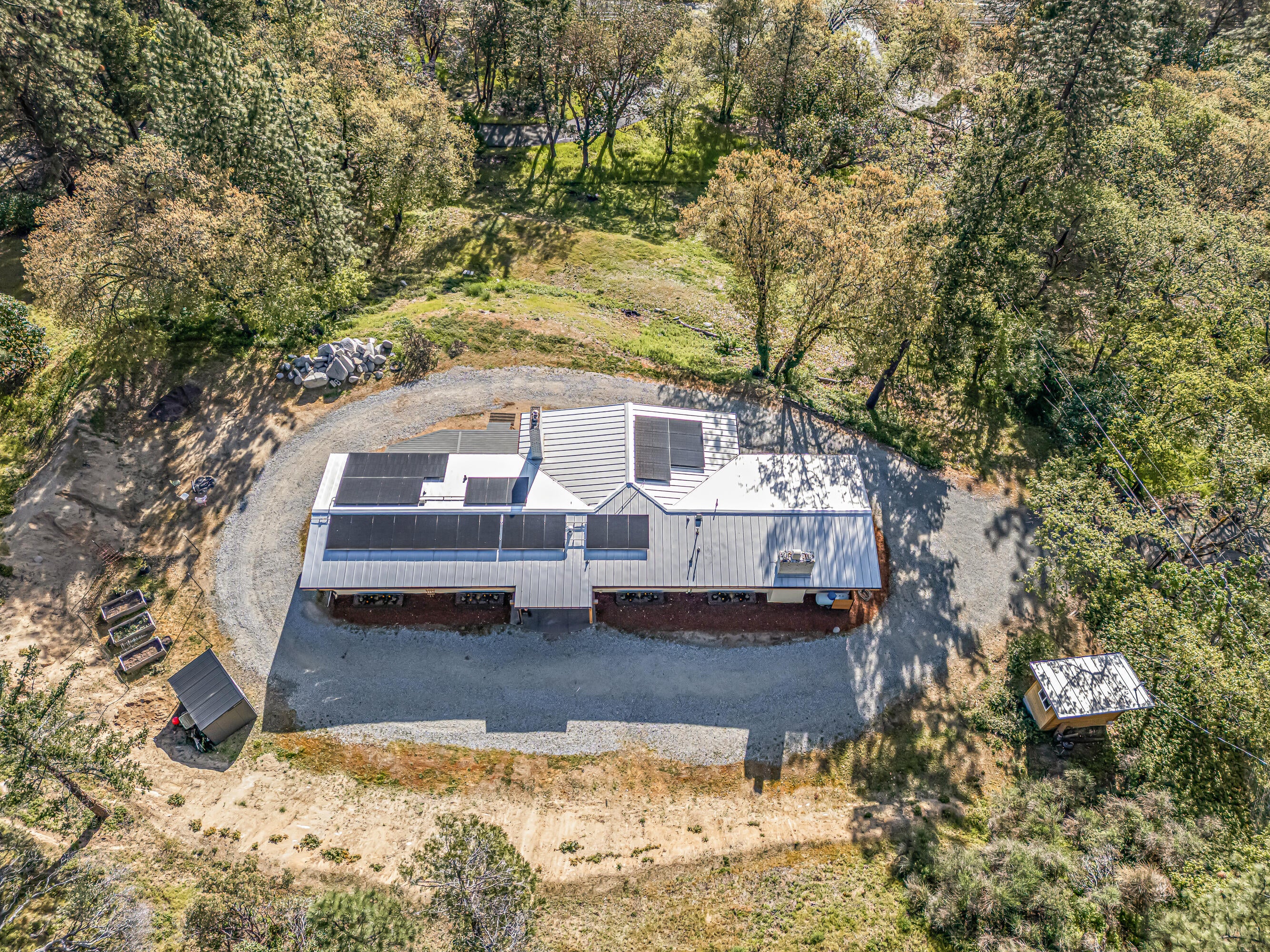 2555 Old Military Road Central Point, OR 97502 - Photo 26 of 31 DJI_20260406091022_0022_D