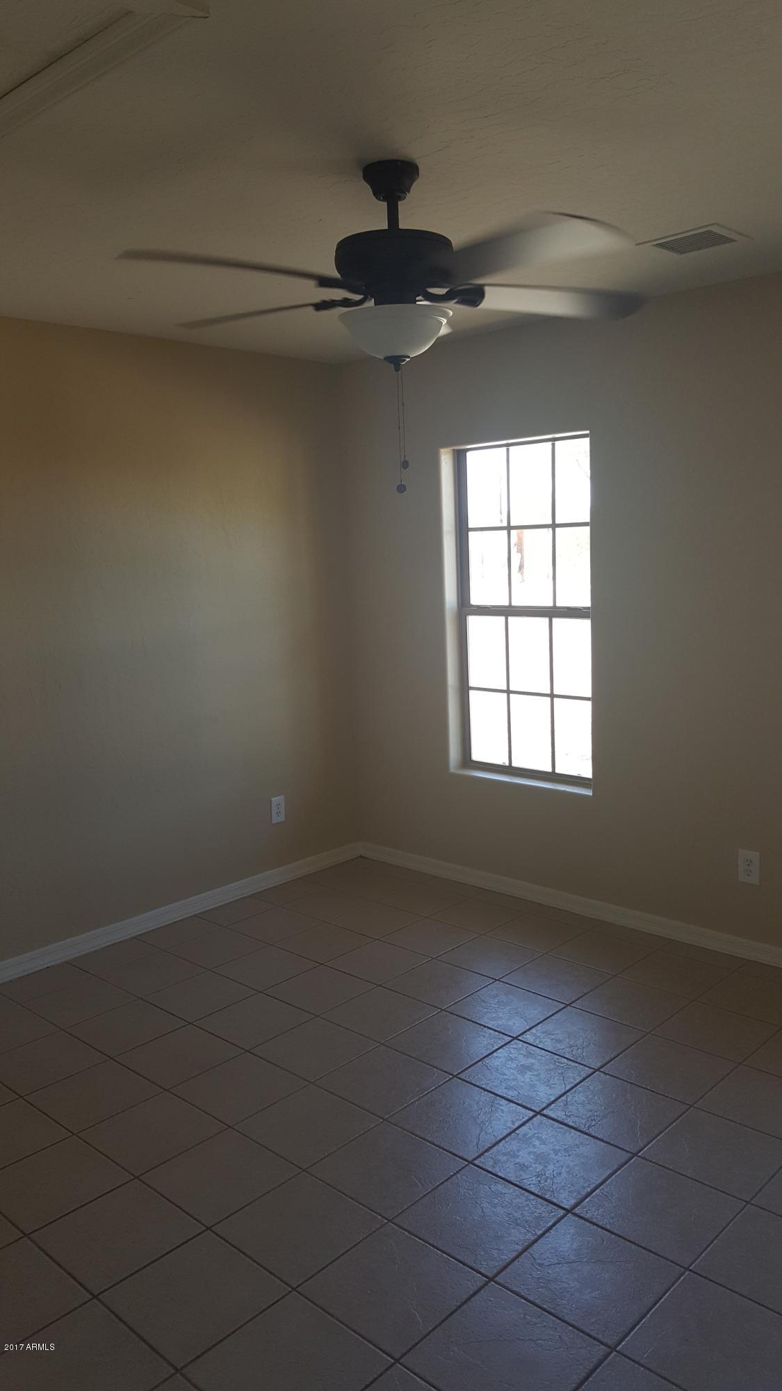 12325 North Pinto Road Maricopa, AZ 85139 - Photo 4 of 29 20170804_132501