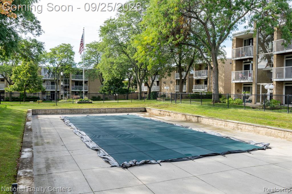 4913 Crooks Road, Unit G1 Royal Oak, MI 48073 - Photo 17 of 19 Gallery Image 17