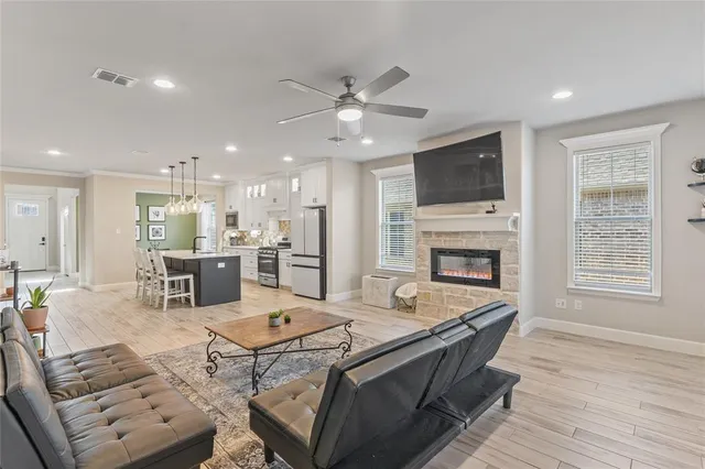 $460,000 | 233 Braves Way, Lavon, TX 75166