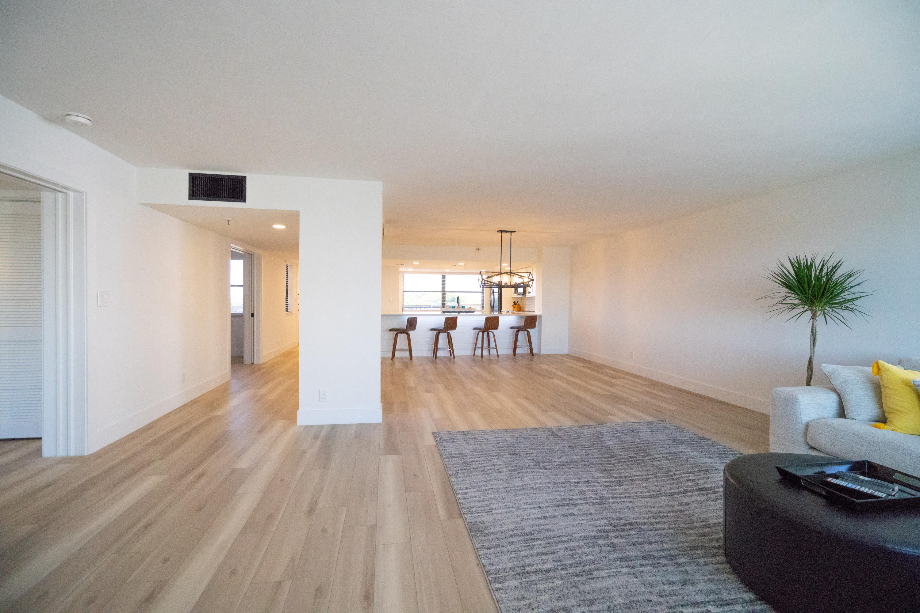 374 Golfview Road, Unit 602 North Palm Beach, FL 33408 - Photo 8 of 25 main 2_edited-1