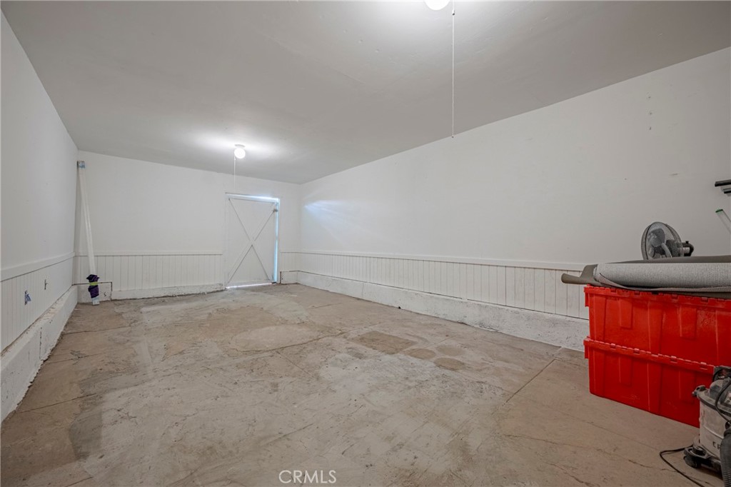 9387 Broadway Planada, CA 95365 - Photo 26 of 31 a view of a garage