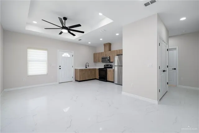 $1,300 | 5335 Vision Street, Unit B, Rio Grande City, TX 78582