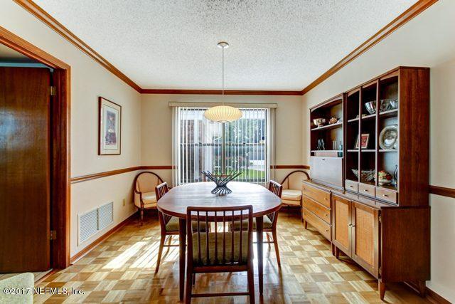 Dining 1