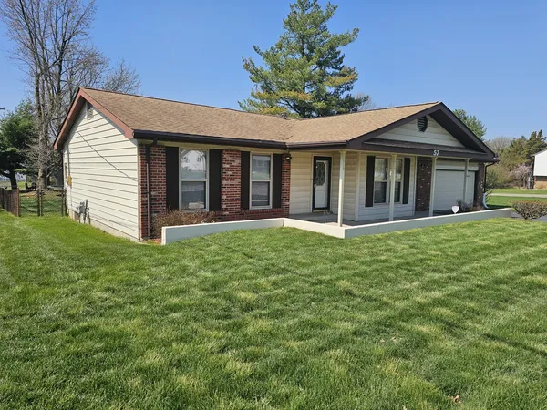 $224,900 | 57 Cherry Drive, Mount Vernon, IL 62864