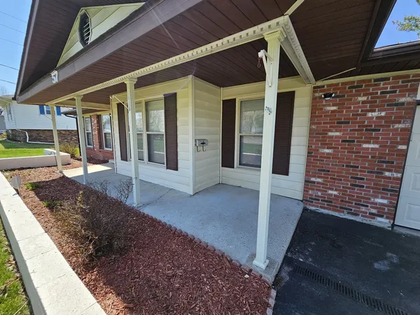 $224,900 | 57 Cherry Drive, Mount Vernon, IL 62864