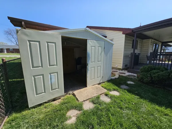 $224,900 | 57 Cherry Drive, Mount Vernon, IL 62864