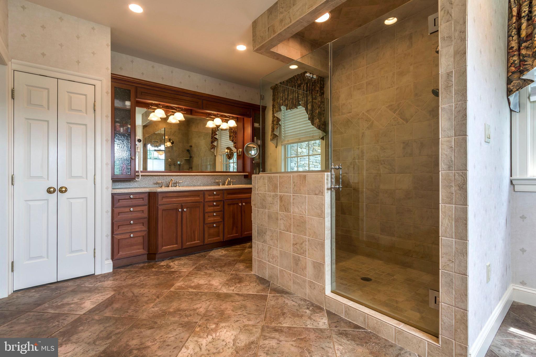 1136 Elephant Road Perkasie, PA 18944 - Photo 30 of 50