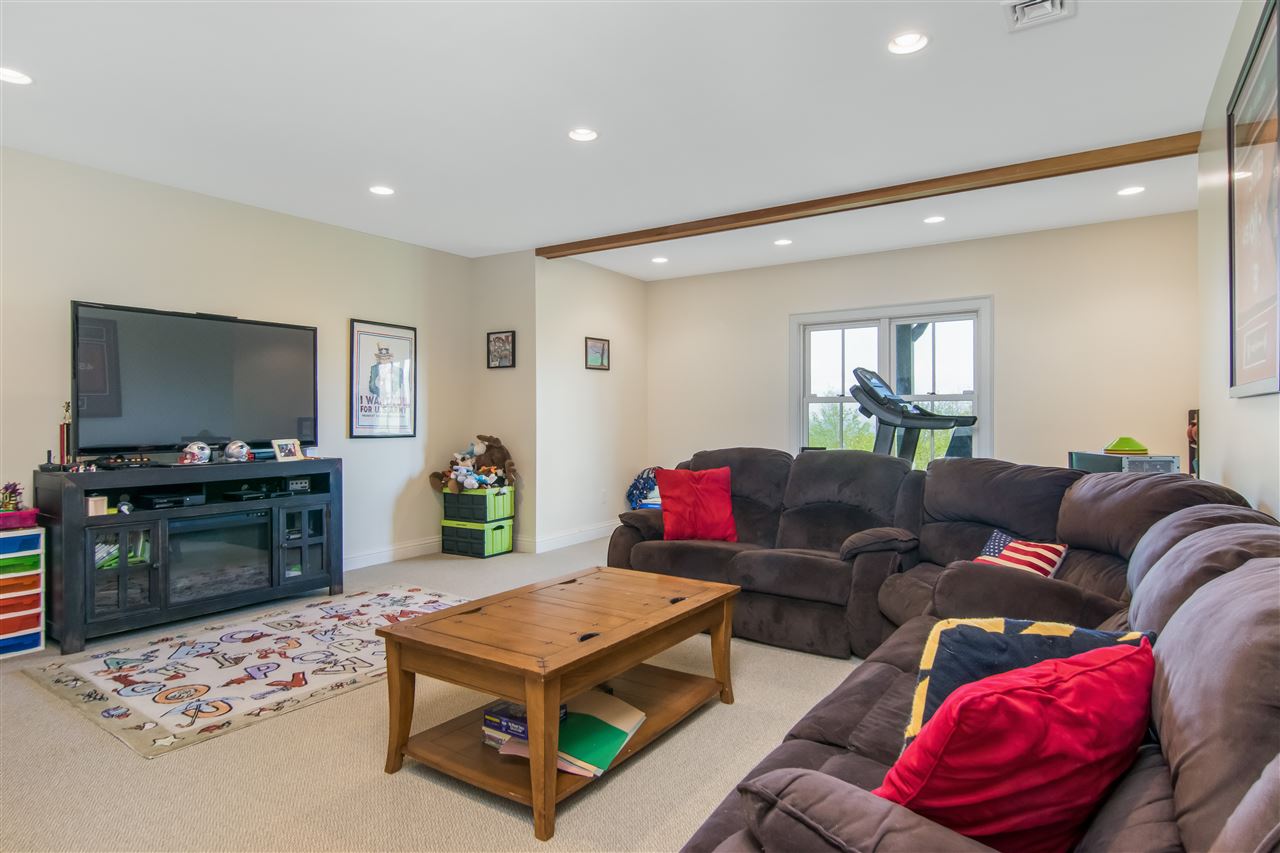 1130 Ring Road Waterbury, VT 05676 - Photo 20 of 36