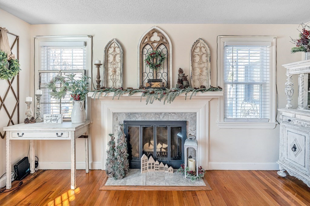 1205 Bradley Road Springfield, MA 01118 - Photo 6 of 36 Gallery Image 6