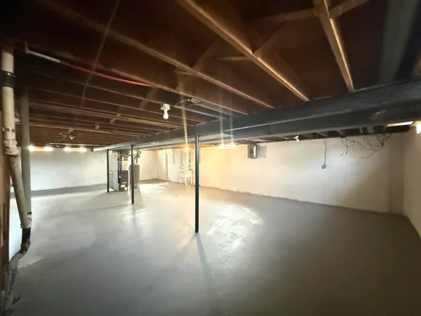 $1,450 | 4052 Burton Street, Inkster, MI 48141
