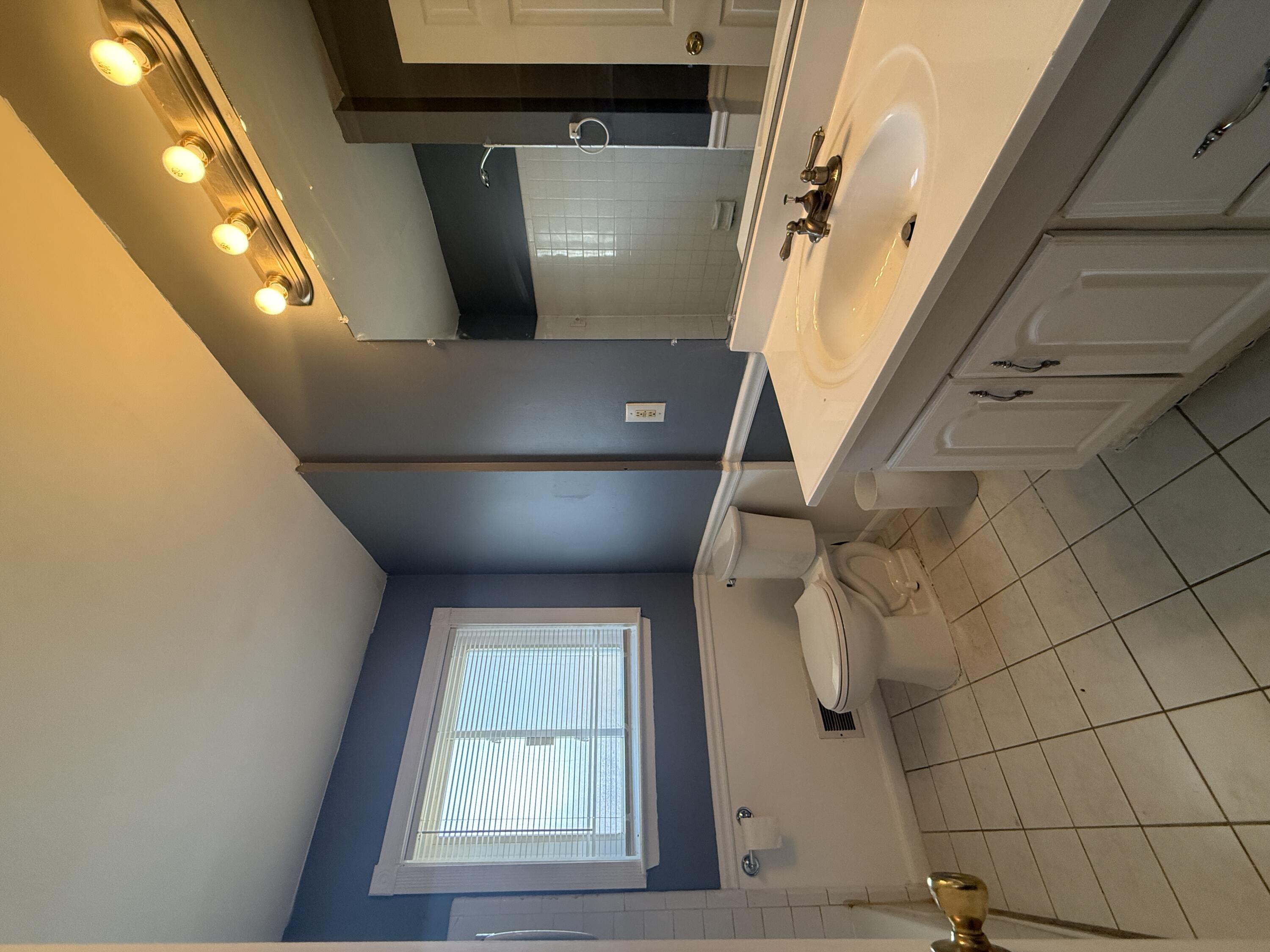 4052 Burton Street Inkster, MI 48141 - Photo 7 of 14 IMG_0180