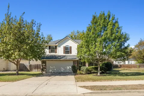 $395,000 | 1501 Weatherford Drive, Austin, TX 78753