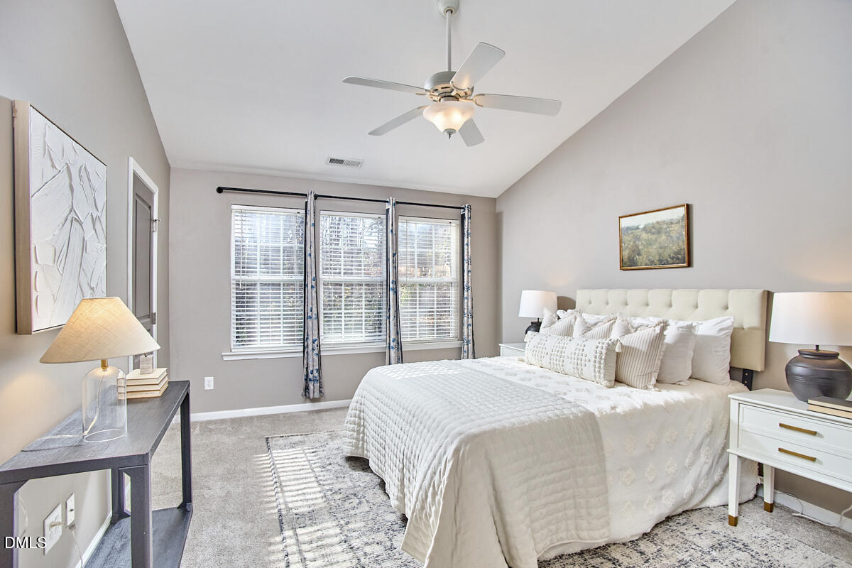 4411 Sugarbend Way Raleigh, NC 27606 - Photo 25 of 40 024