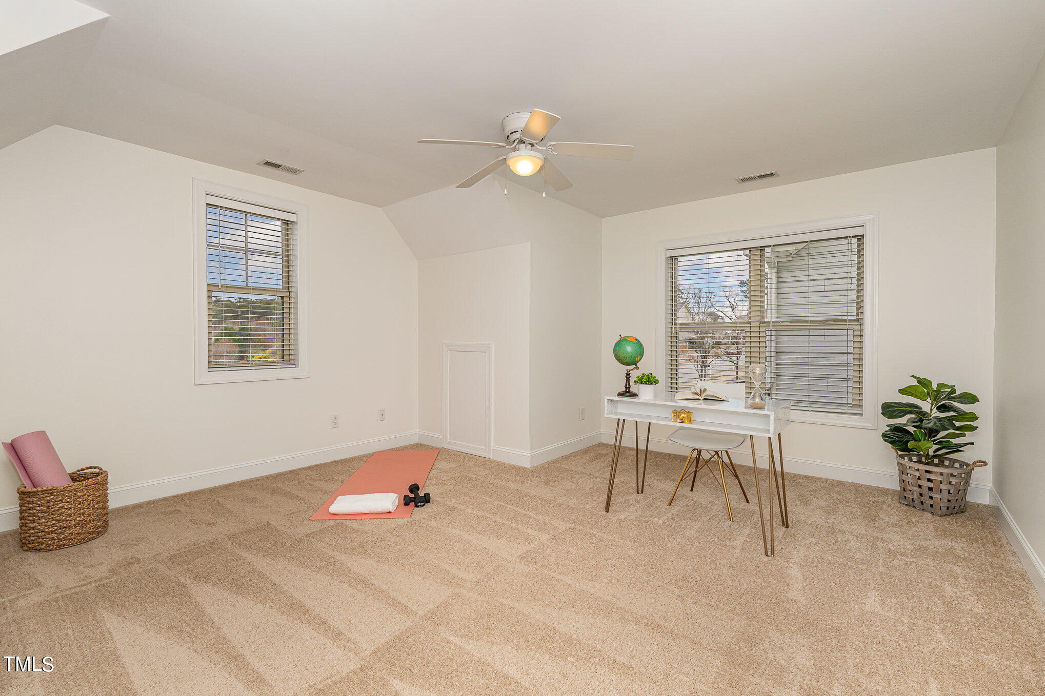 2820 Bogle Branch Court Raleigh, NC 27606 - Photo 15 of 24 025_ndp42-edit