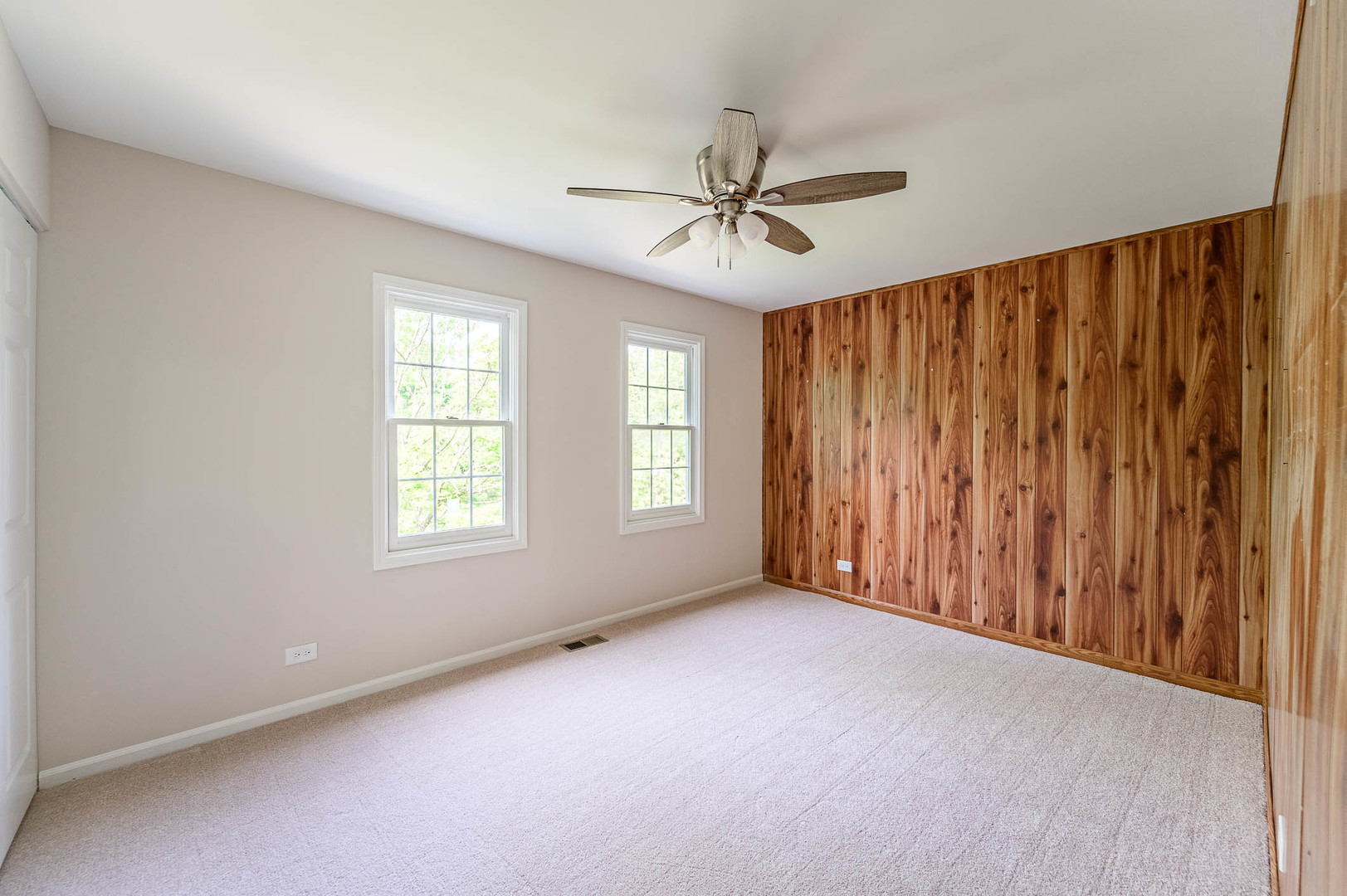 143 Hampton Street Cary, IL 60013 - Photo 14 of 19 a view of an empty room with a window