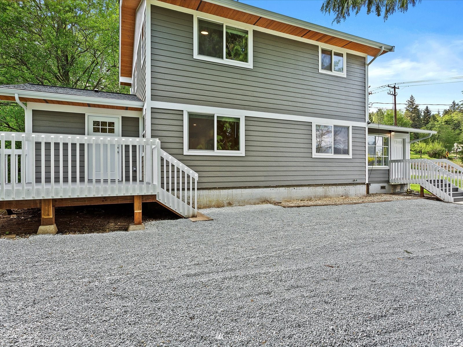 22982 Little Mountain Road Mount Vernon, WA 98274 - Photo 3 of 27 Gallery Image 3