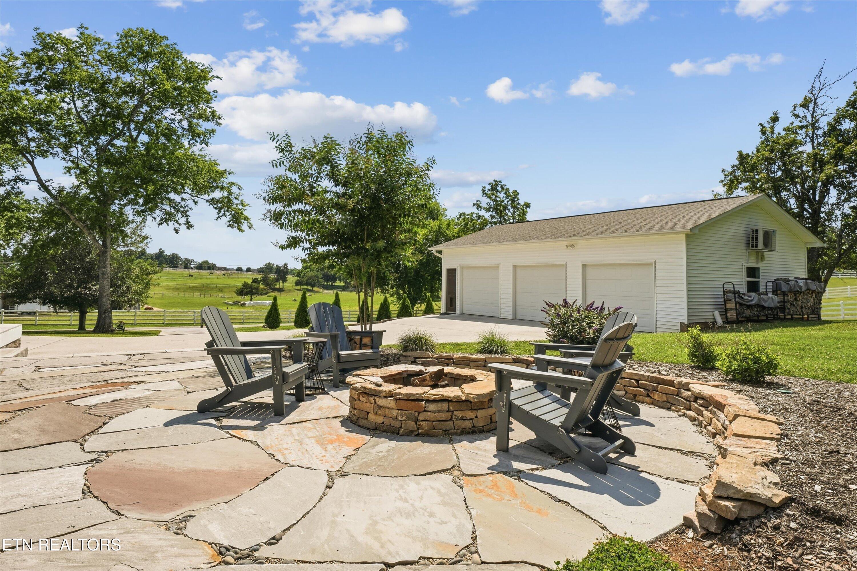 930 Gregg Road Friendsville, TN 37737 - Photo 33 of 48 Flag Stone Patio