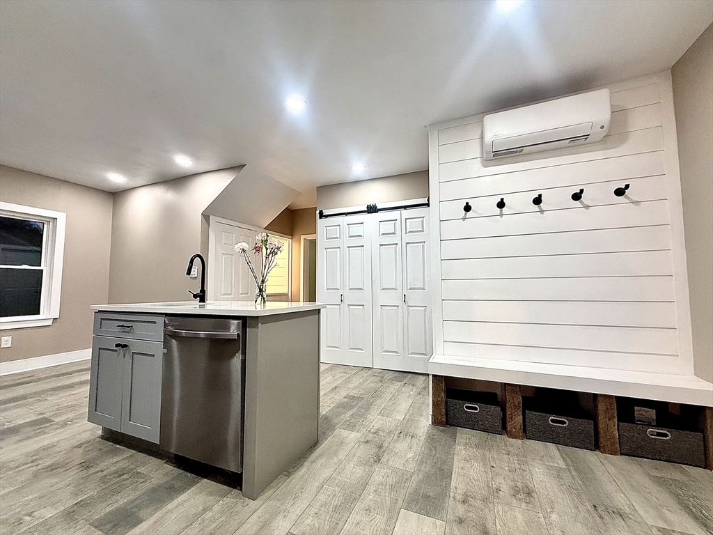 6 Wheelock Street Oxford, MA 01540 - Photo 7 of 30