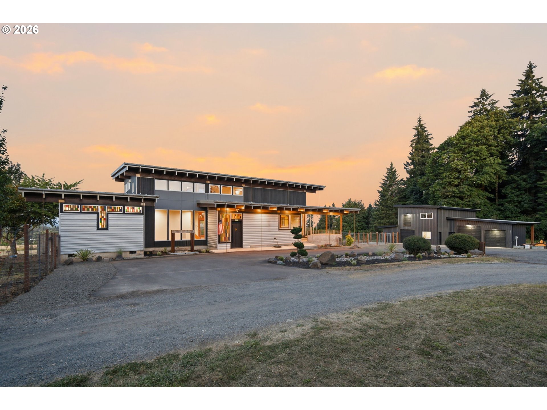 32849 Gilmore Road Scappoose, OR 97056 - Photo 2 of 48 Gallery Image 2