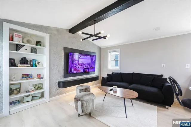 $149,999 | 191 West 24th Street, Bayonne, NJ 07002