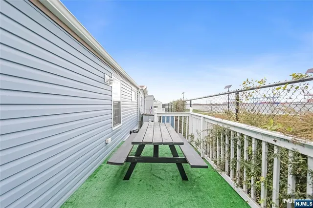 $149,999 | 191 West 24th Street, Bayonne, NJ 07002