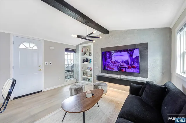 $149,999 | 191 West 24th Street, Bayonne, NJ 07002