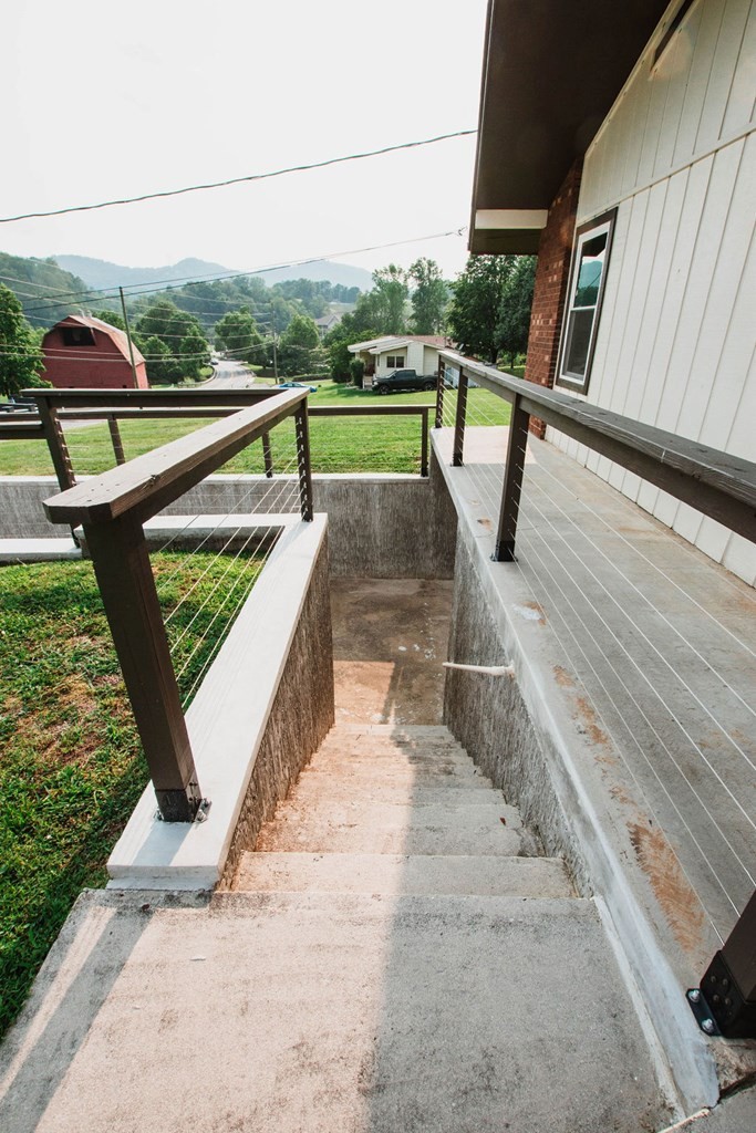 302 Pine Mountain Road Pigeon Forge, TN 37863 - Photo 25 of 40