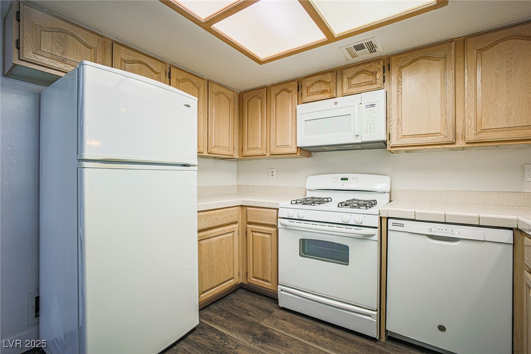 2851 South Valley View Boulevard, Unit 1137A Las Vegas, NV 89102 - Photo 8 of 20