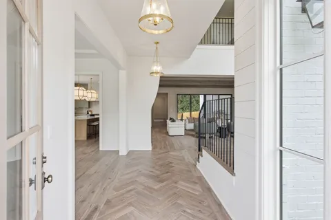 $2,999,992 | 105 Keyway Drive, Nashville, TN 37205