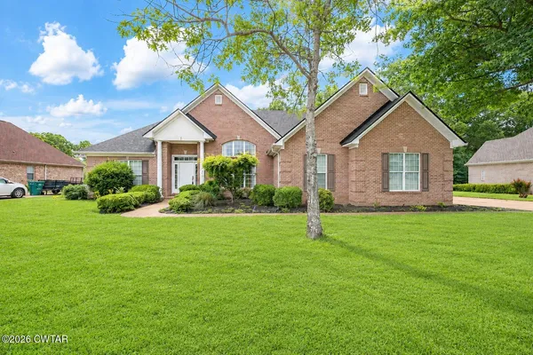 $495,000 | 14 Brookhollow Cove, Jackson, TN 38305