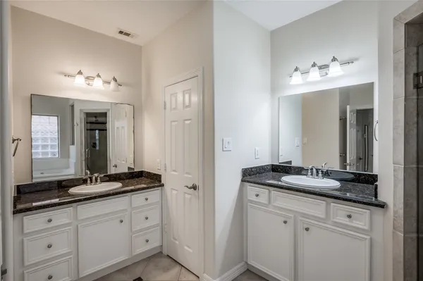 $4,200 | 930 Lawrence Street, Houston, TX 77008