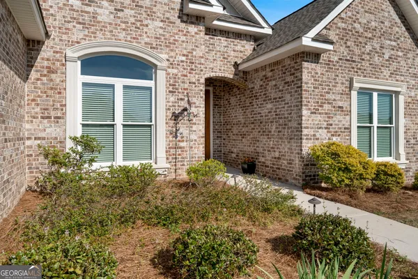 $389,900 | 611 Jeffery Thomas Drive, Bonaire, GA 31005