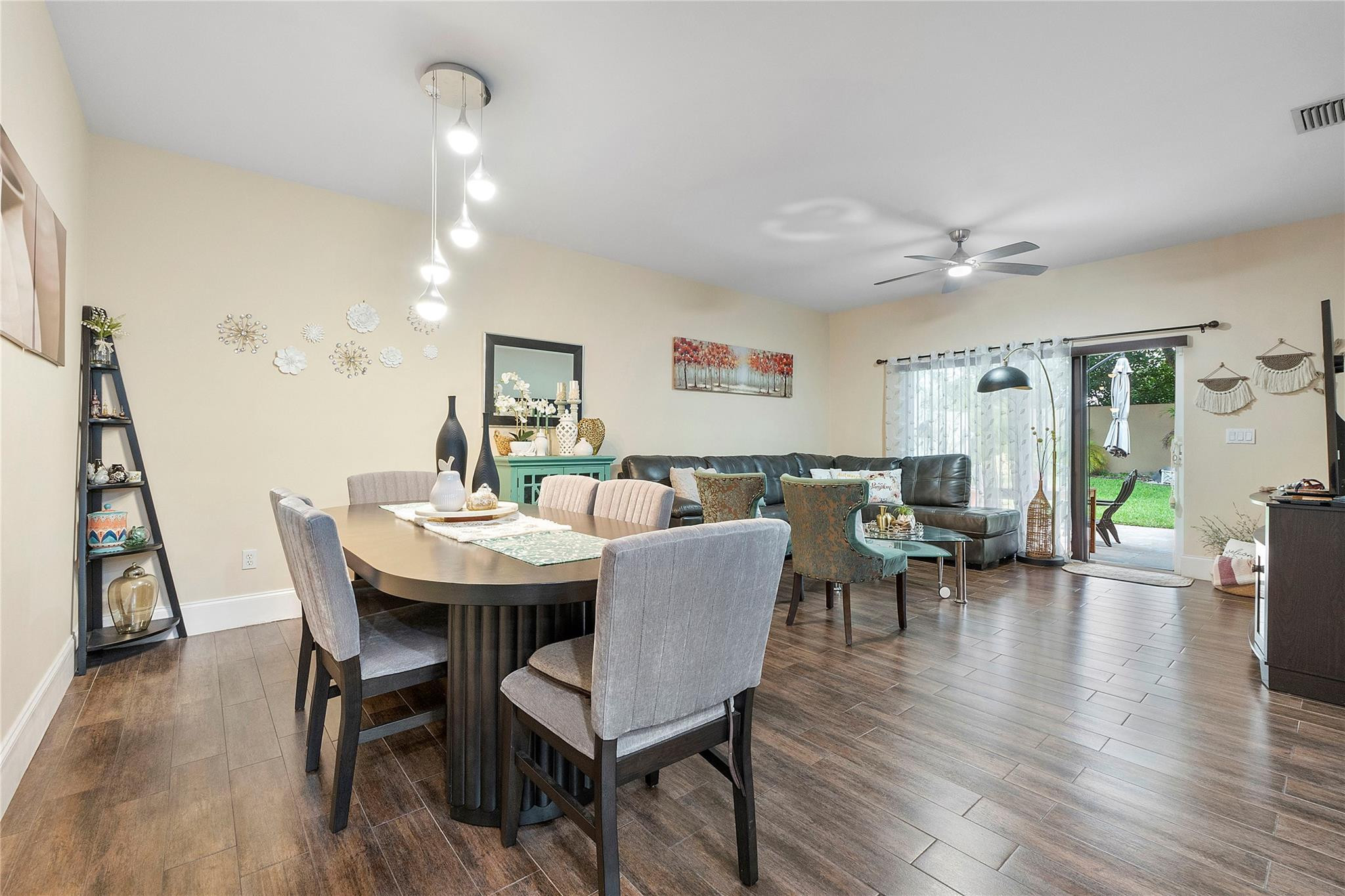 1273 Southwest 48th Terrace Deerfield Beach, FL 33442 - Photo 3 of 23 Photo 3