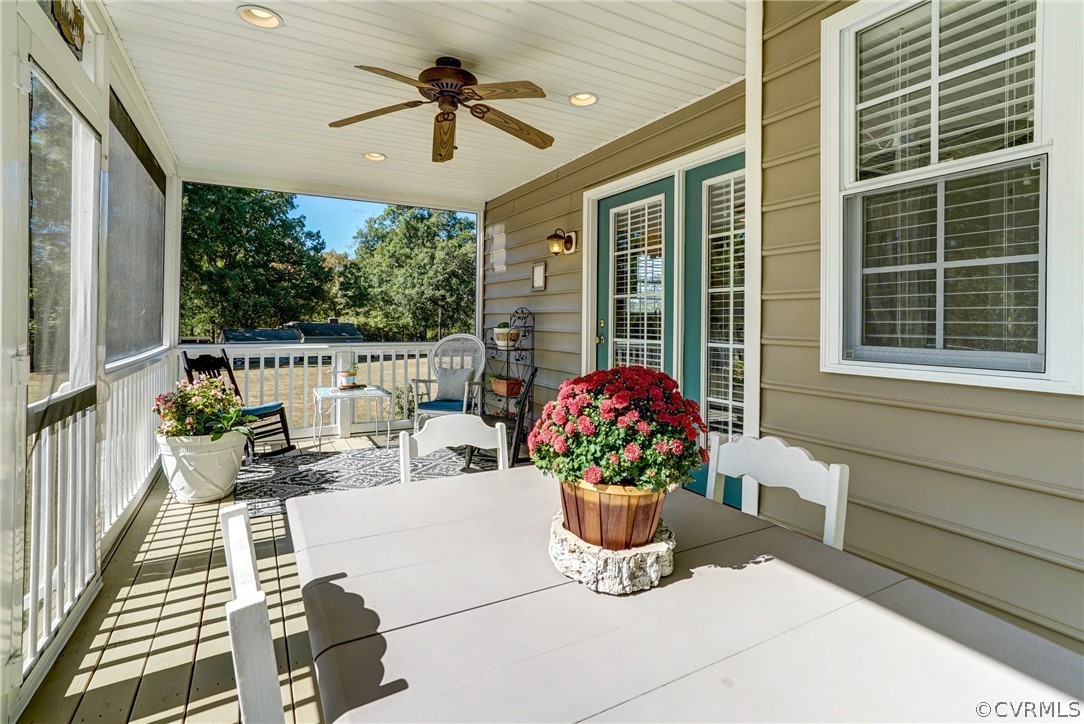 16381 Genito Road Moseley, VA 23120 - Photo 23 of 39 a dining room with furniture