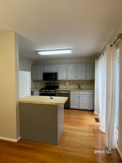 $2,800 | 14 South Street, Unit 18, Danbury, CT 06810