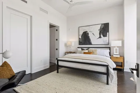 $1,090,000 | 1111 West River Parkway, Unit 23D, Minneapolis, MN 55415