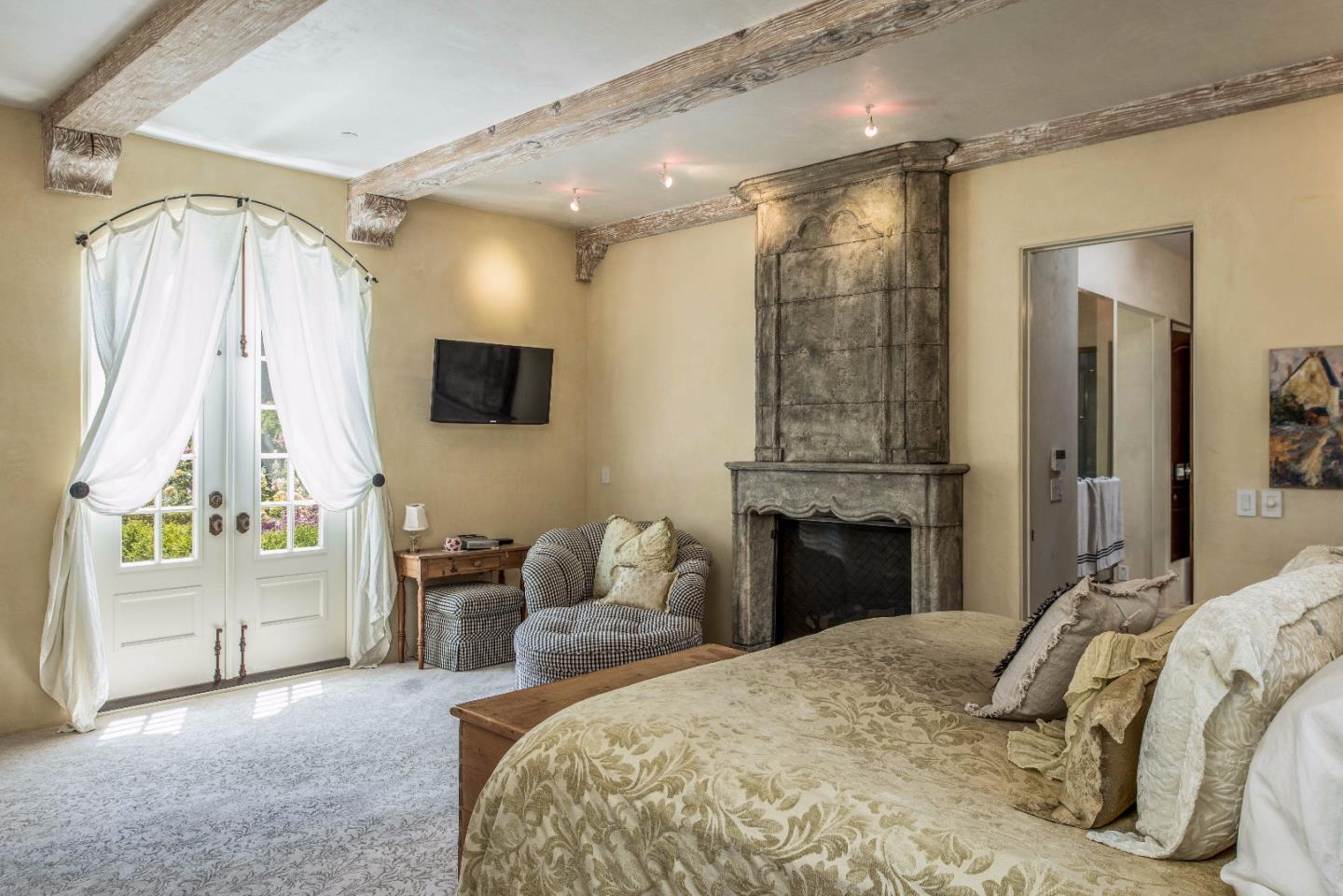 8150 Manjares Road Monterey, CA 93940 - Photo 29 of 47 Gallery Image 29