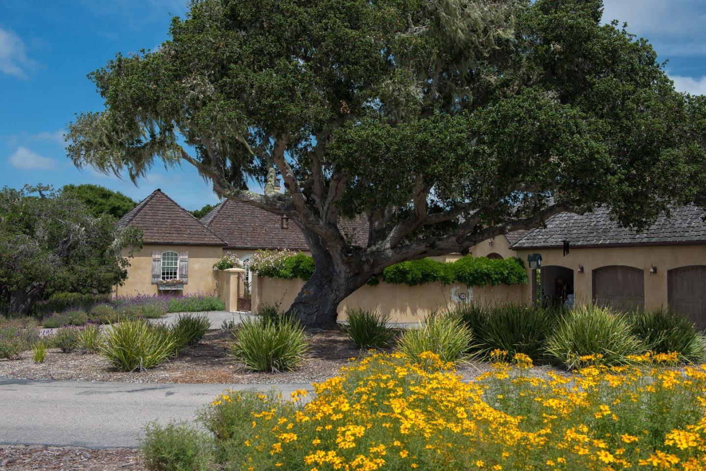 8150 Manjares Road Monterey, CA 93940 - Photo 9 of 47 Gallery Image 9