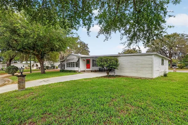 $249,900 | 705 Devon Drive, Lady Lake, FL 32159