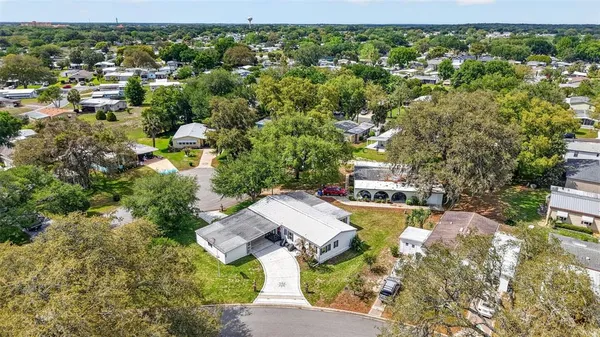 $249,900 | 705 Devon Drive, Lady Lake, FL 32159