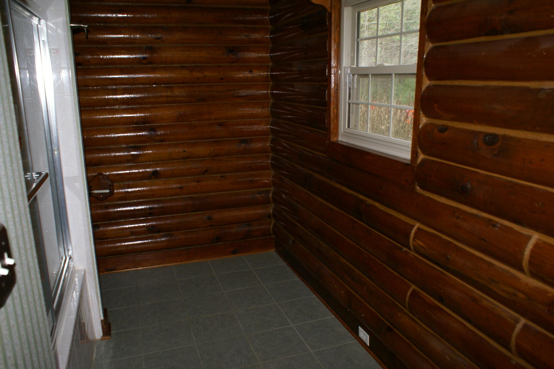 502 Kings Store Road Northeast Floyd, VA 24091 - Photo 11 of 28 Bath