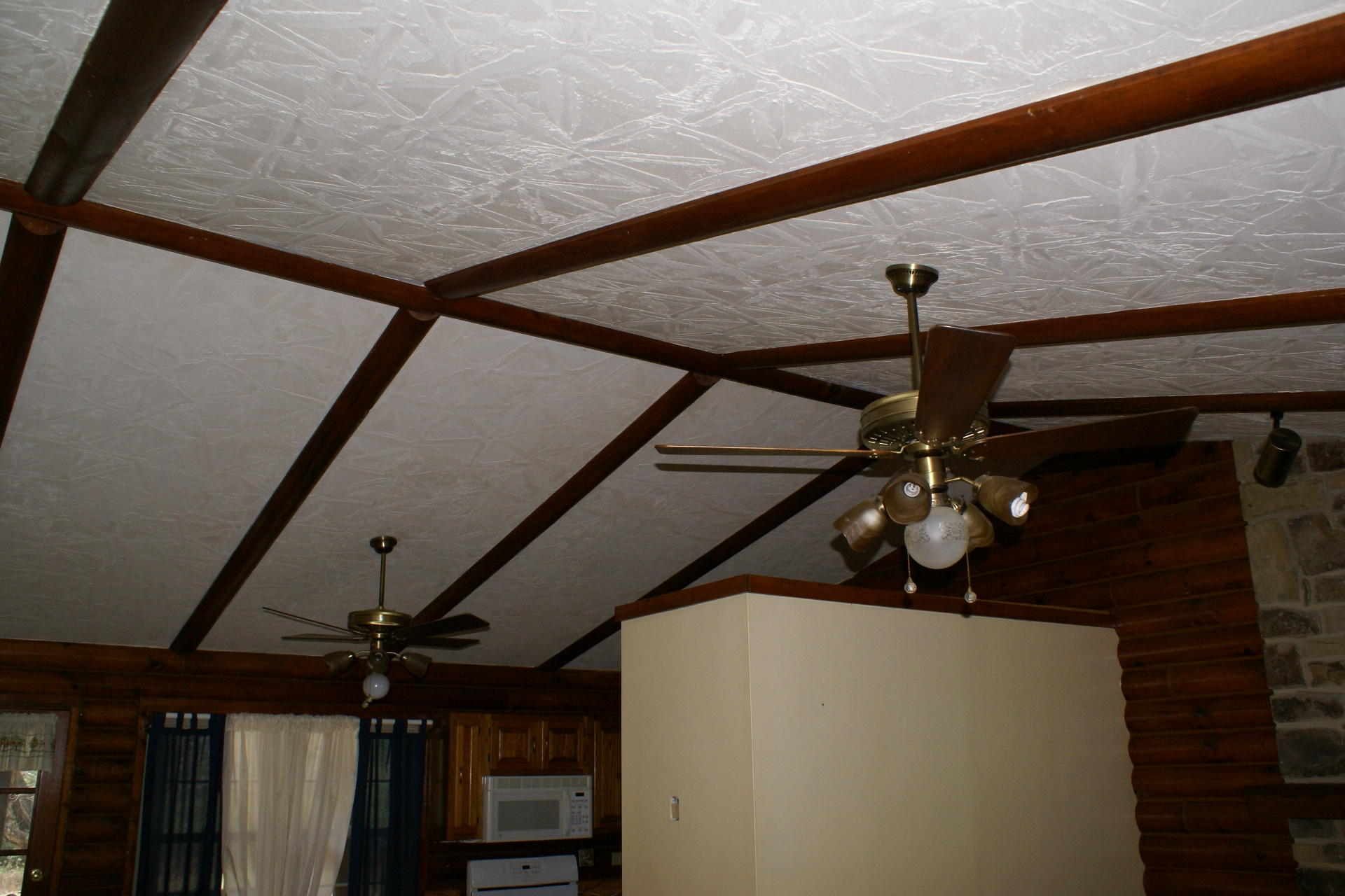 502 Kings Store Road Northeast Floyd, VA 24091 - Photo 17 of 28 Ceilings